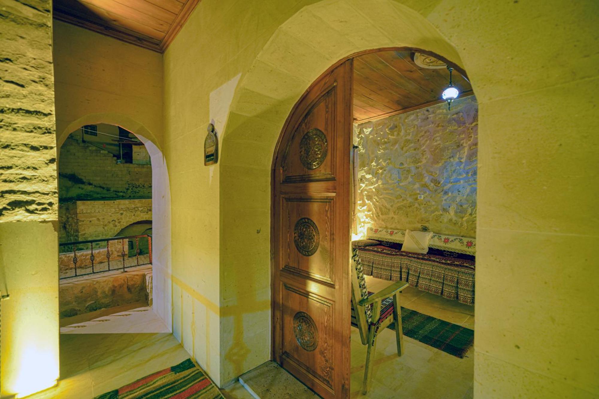 Babili Cappadocia Cave Hotel เนฟซิเฮียร์ ภายนอก รูปภาพ